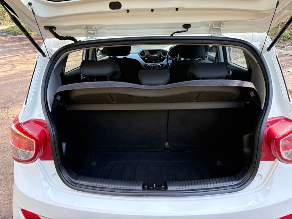 Used Hyundai i10 2014 for sale - 77734733: Photo 15