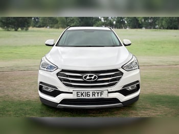 Used Hyundai Santa Fe 2016 for sale - 79413688: Photo