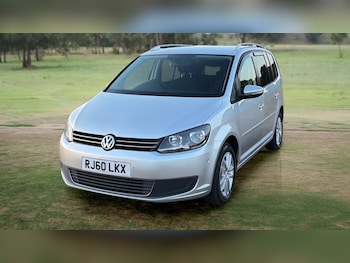 Used Volkswagen Touran 2011 for sale - 79622506: Photo
