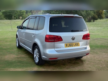 Used Volkswagen Touran 2011 for sale - 79622506: Photo