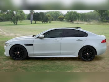 Used Jaguar XE 2015 for sale - 79661293: Photo