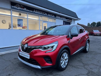 Used Renault Captur 2021 for sale - 76951031: Photo