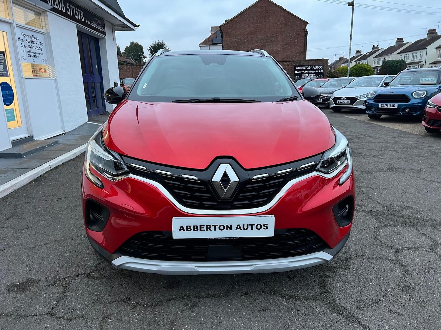 Used Renault Captur 2021 for sale - 76951031: Photo 2