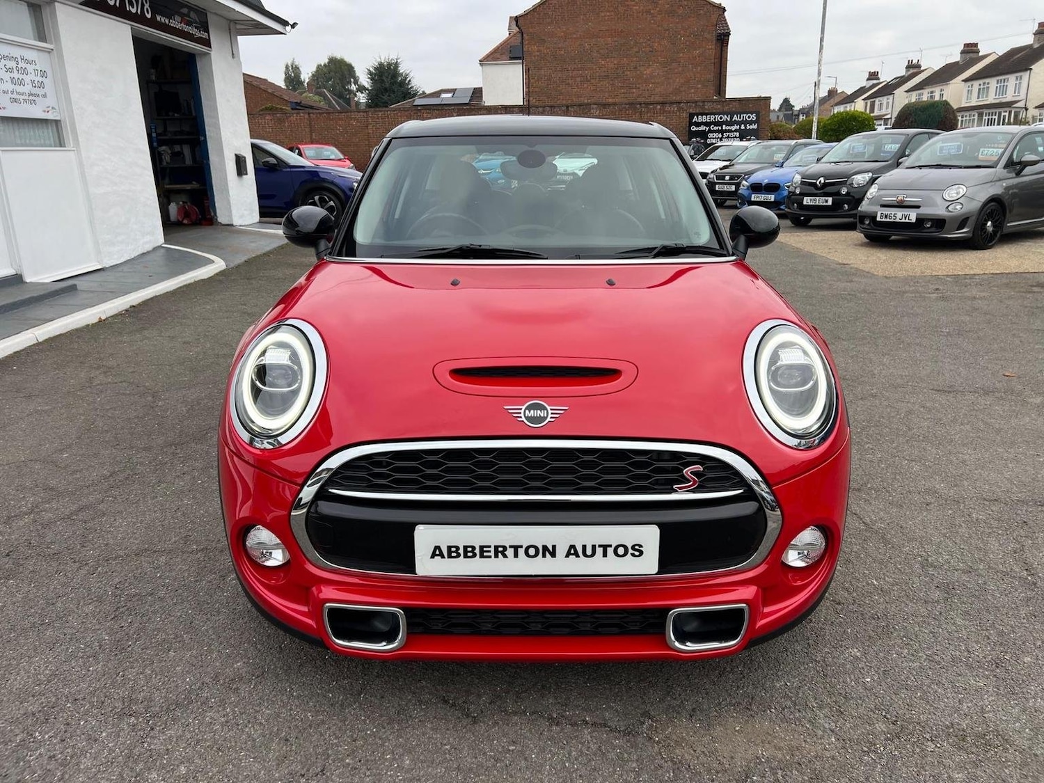 Used MINI Hatch 2019 for sale - 76793590: Photo 2