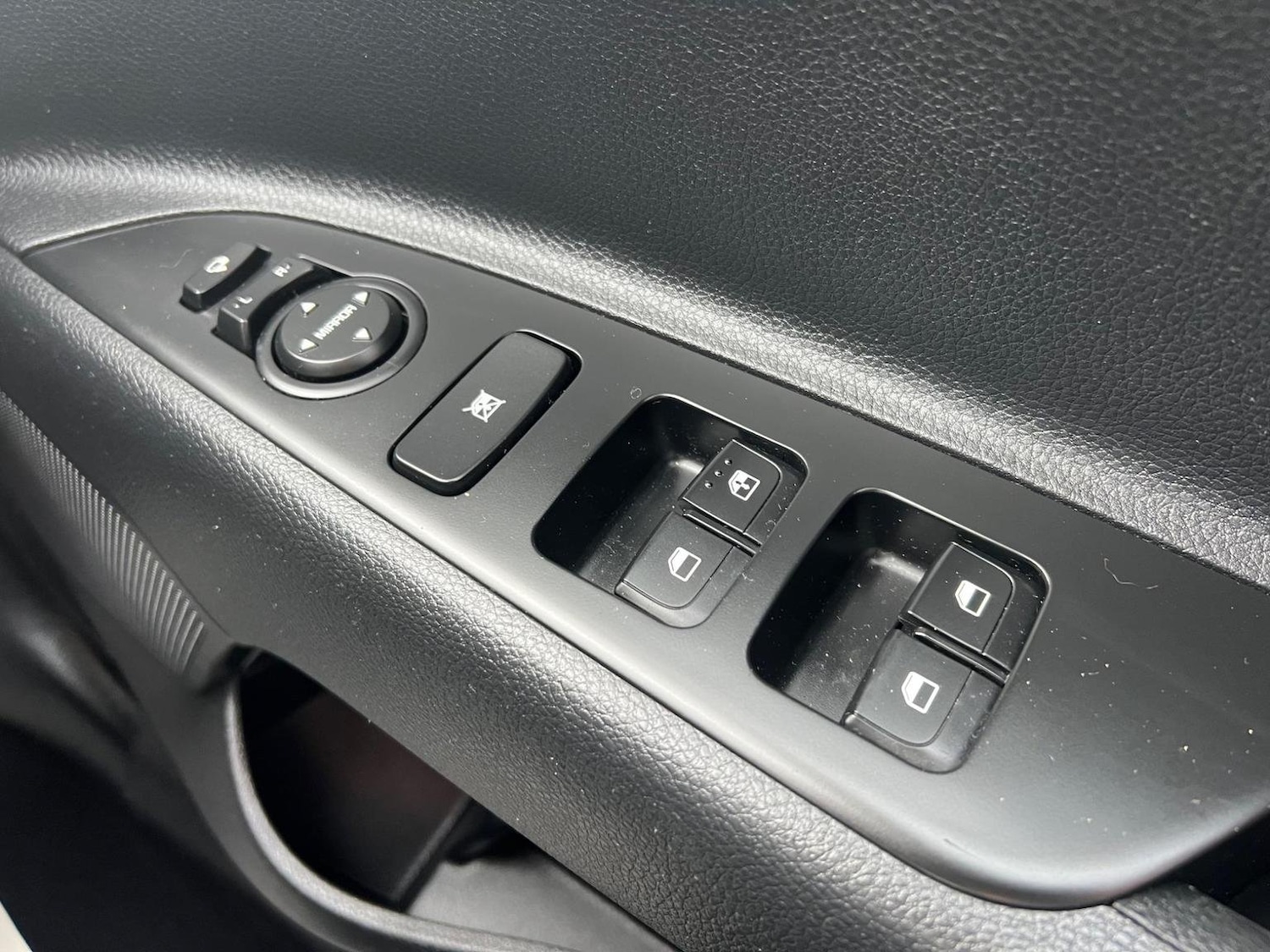 Used Kia Stonic 2022 for sale - 76793588: Photo 17