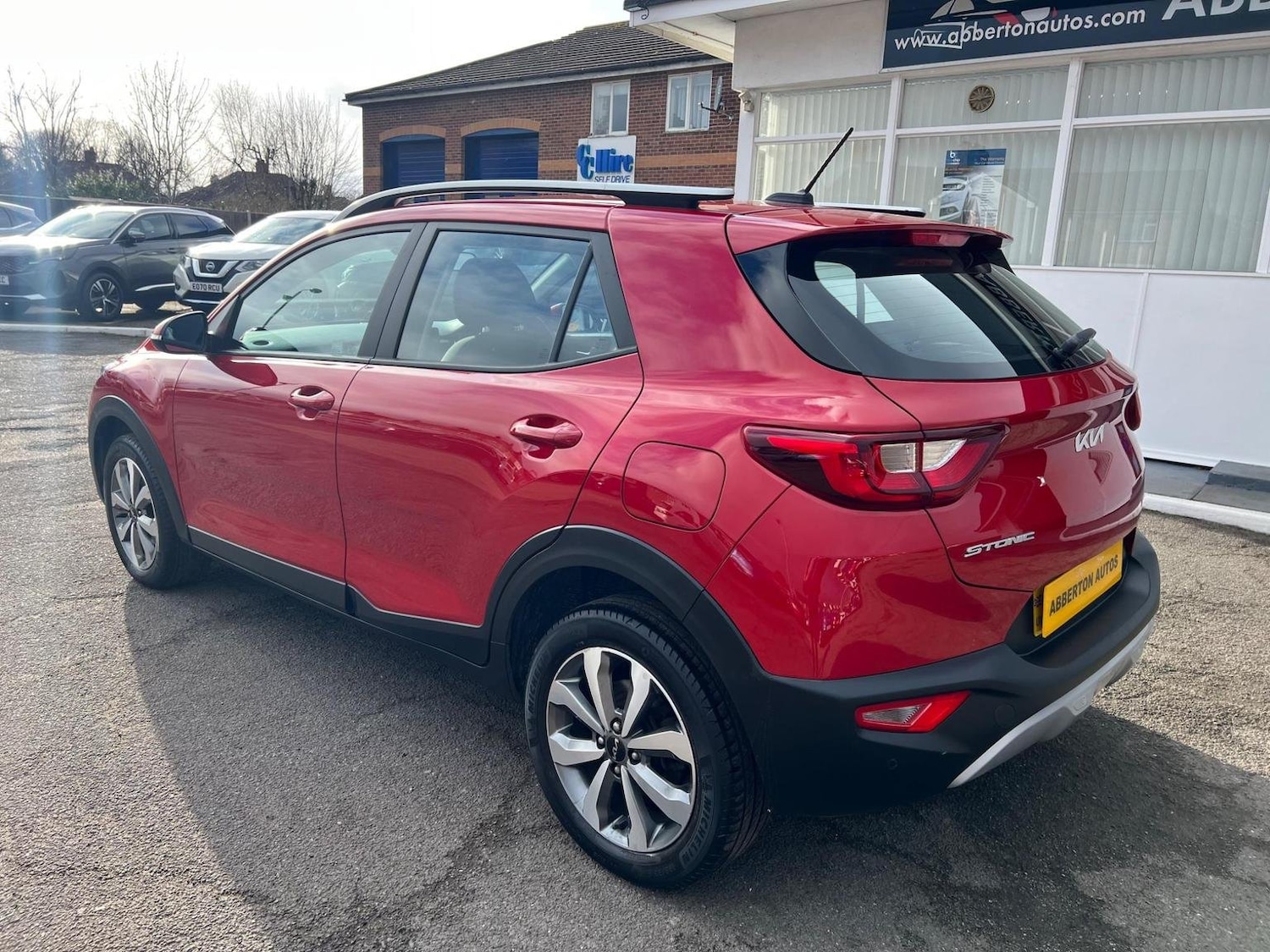 Used Kia Stonic 2022 for sale - 76793588: Photo 4