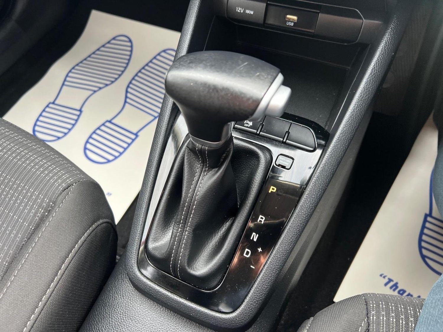 Used Kia Stonic 2022 for sale - 76793588: Photo 8