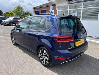 Used Volkswagen Golf SV 2019 for sale - 75255759: Photo