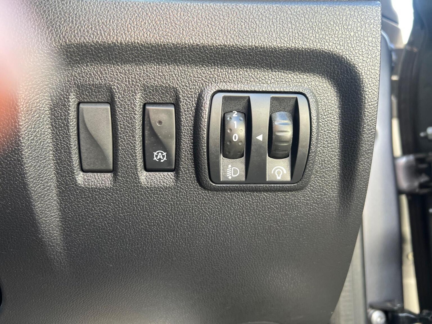 Used Renault Captur 2018 for sale - 76837050: Photo 12