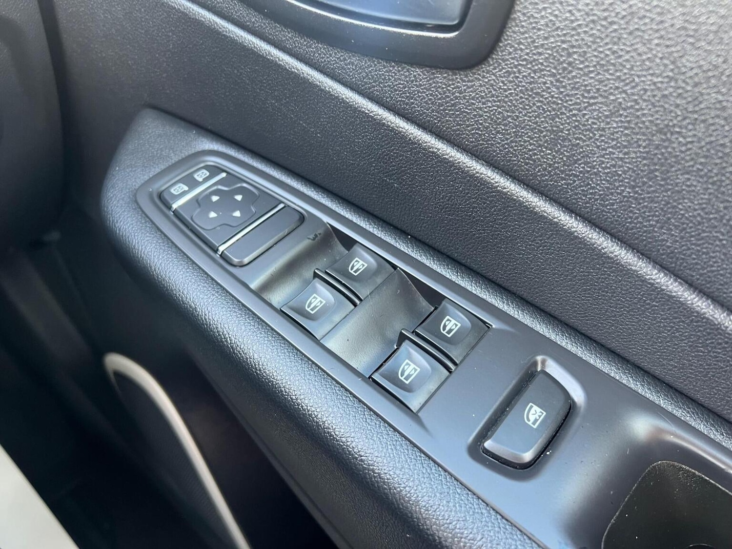 Used Renault Captur 2018 for sale - 76837050: Photo 13