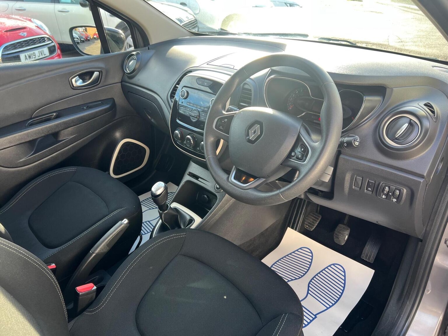 Used Renault Captur 2018 for sale - 76837050: Photo 16