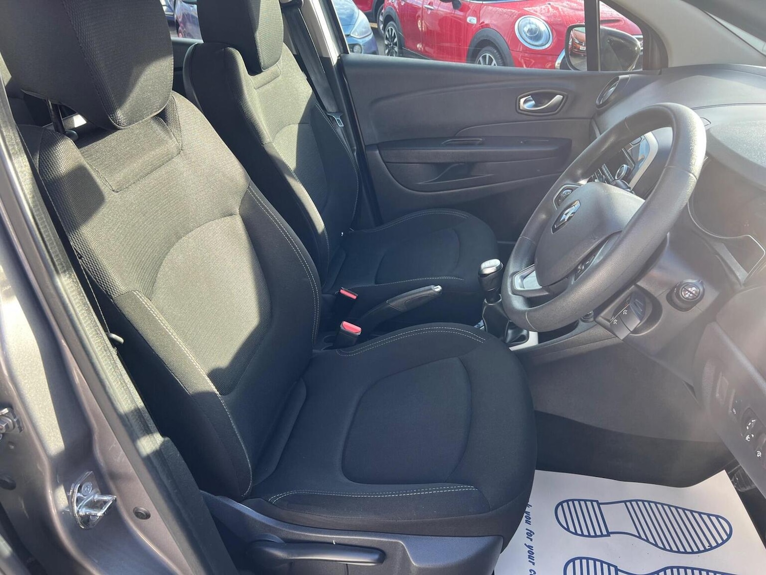 Used Renault Captur 2018 for sale - 76837050: Photo 17