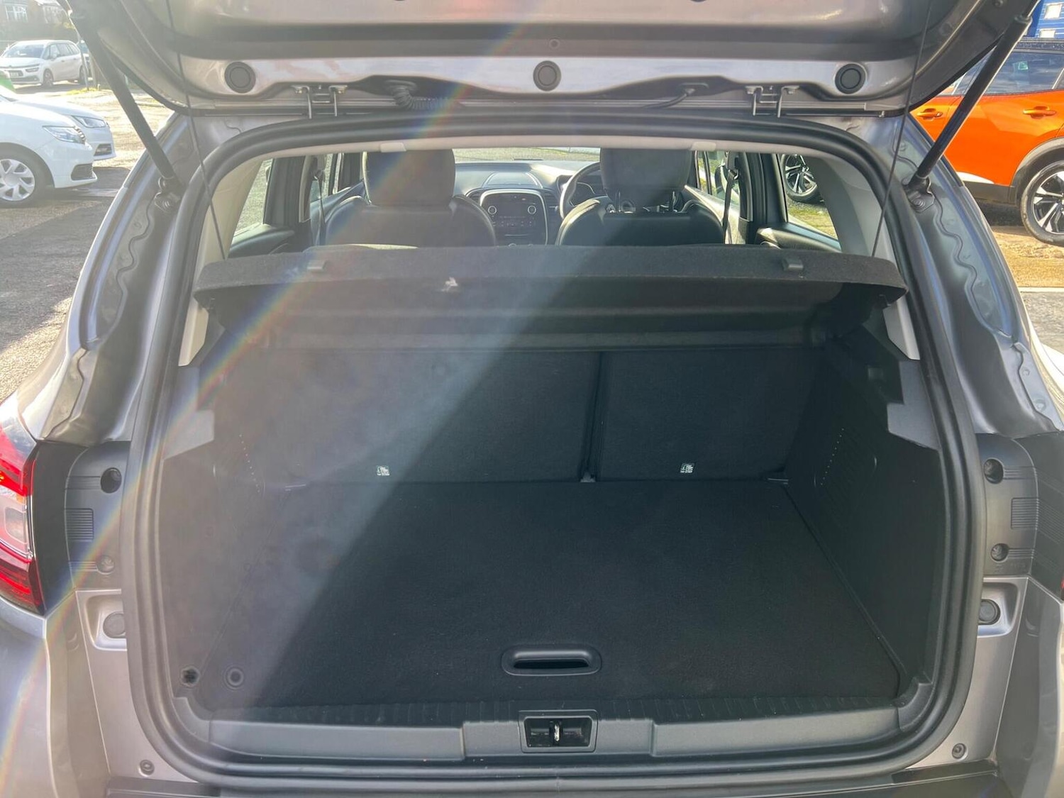 Used Renault Captur 2018 for sale - 76837050: Photo 19