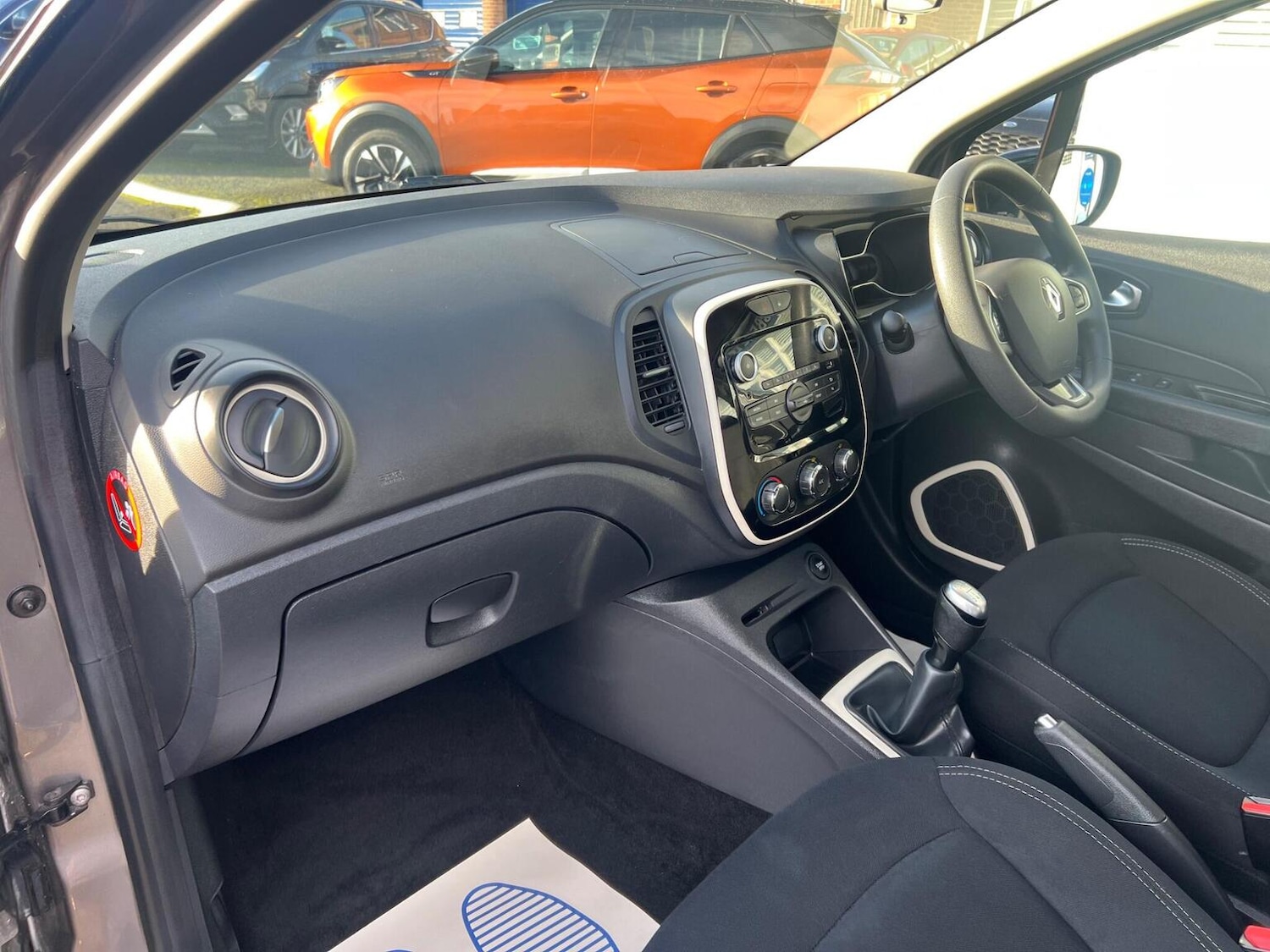 Used Renault Captur 2018 for sale - 76837050: Photo 26