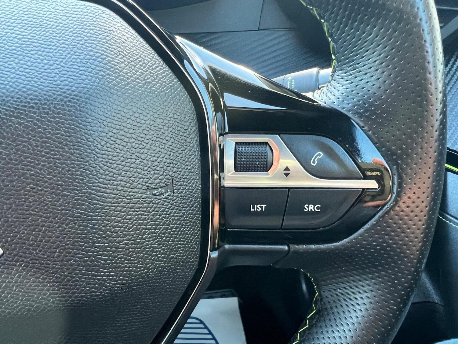 Used Peugeot 2008 2022 for sale - 76699253: Photo 17