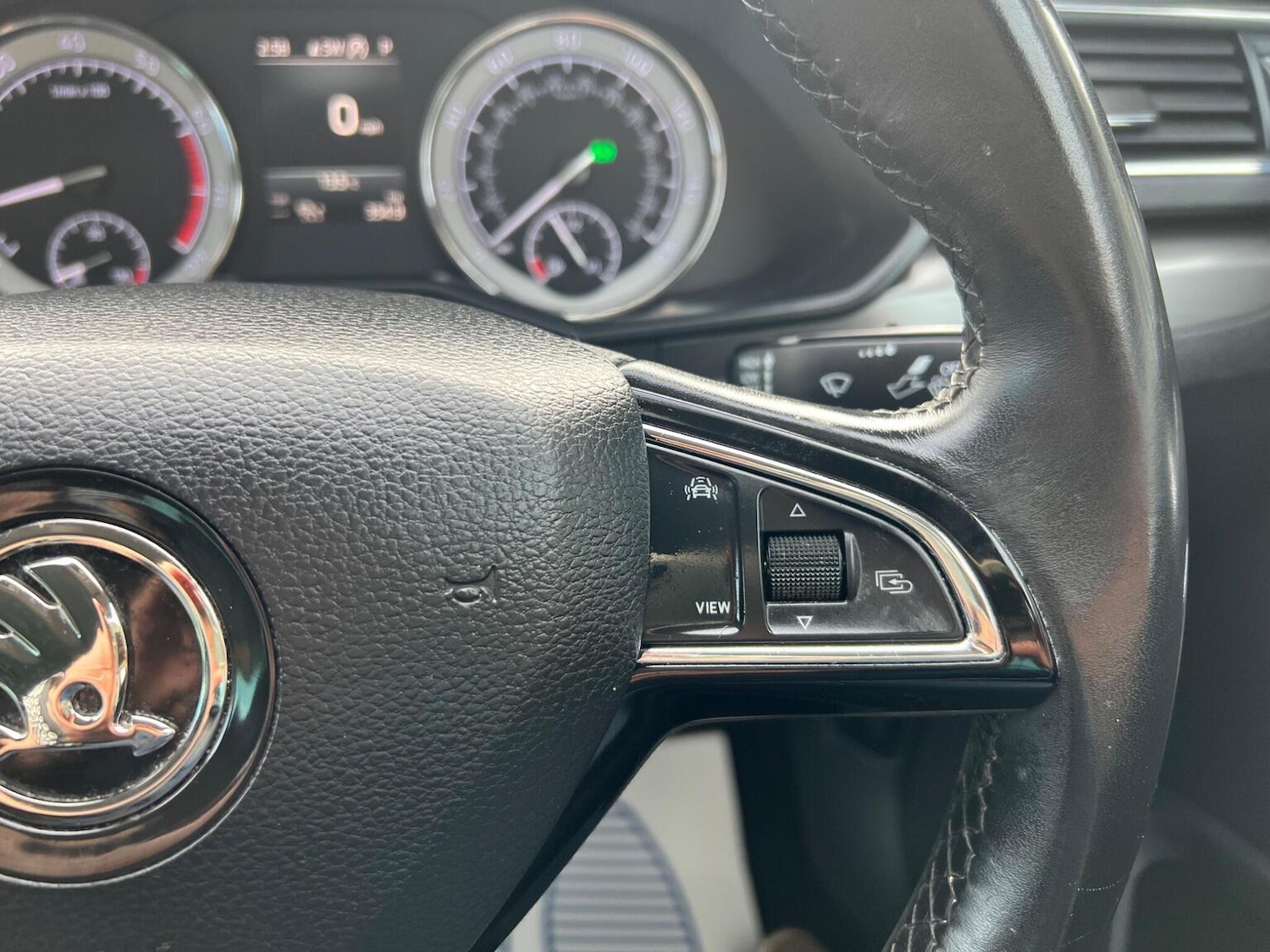 Used Skoda Superb 2019 for sale - 76358087: Photo 12