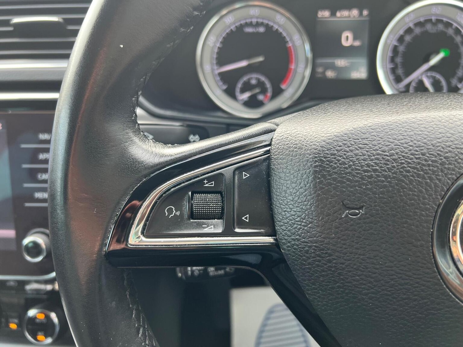 Used Skoda Superb 2019 for sale - 76358087: Photo 13