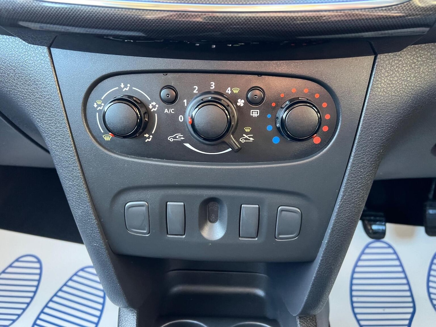 Used Dacia Sandero 2020 for sale - 76649844: Photo 9