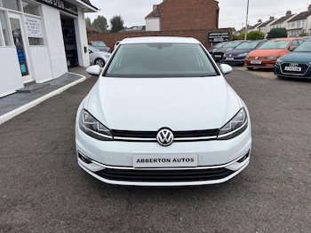 Used Volkswagen Golf 2019 for sale - 76164444: Photo 2