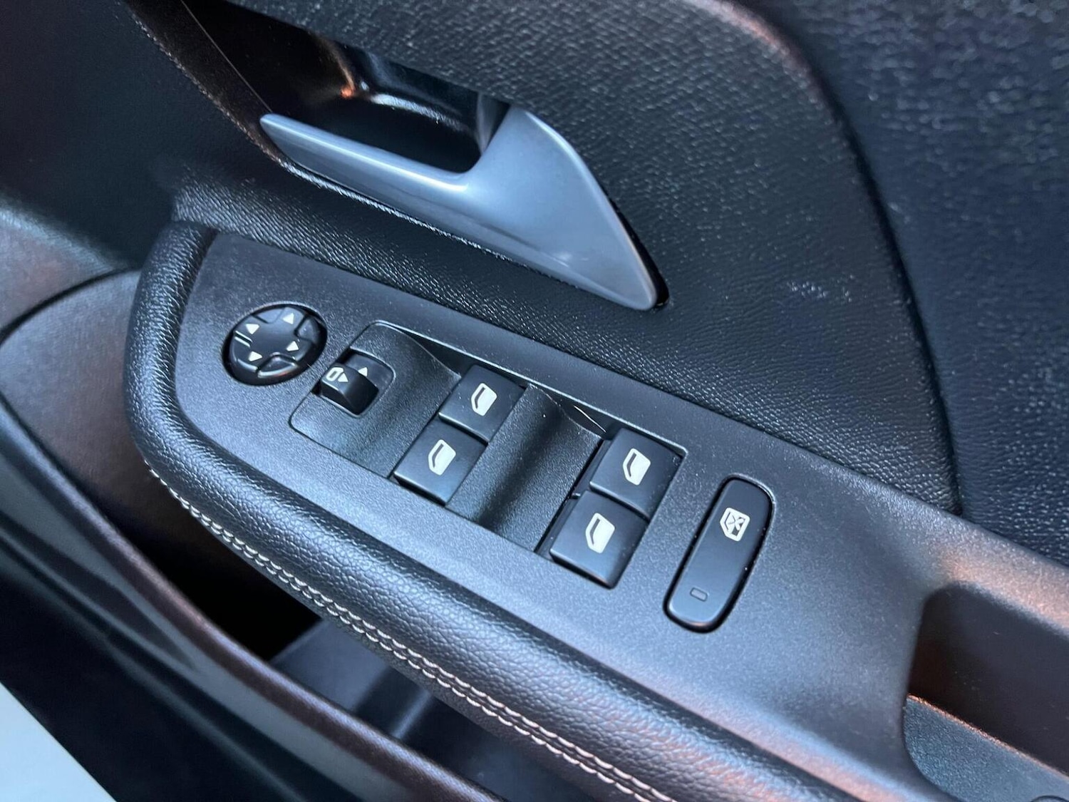 Used Vauxhall Mokka 2022 for sale - 77465109: Photo 16