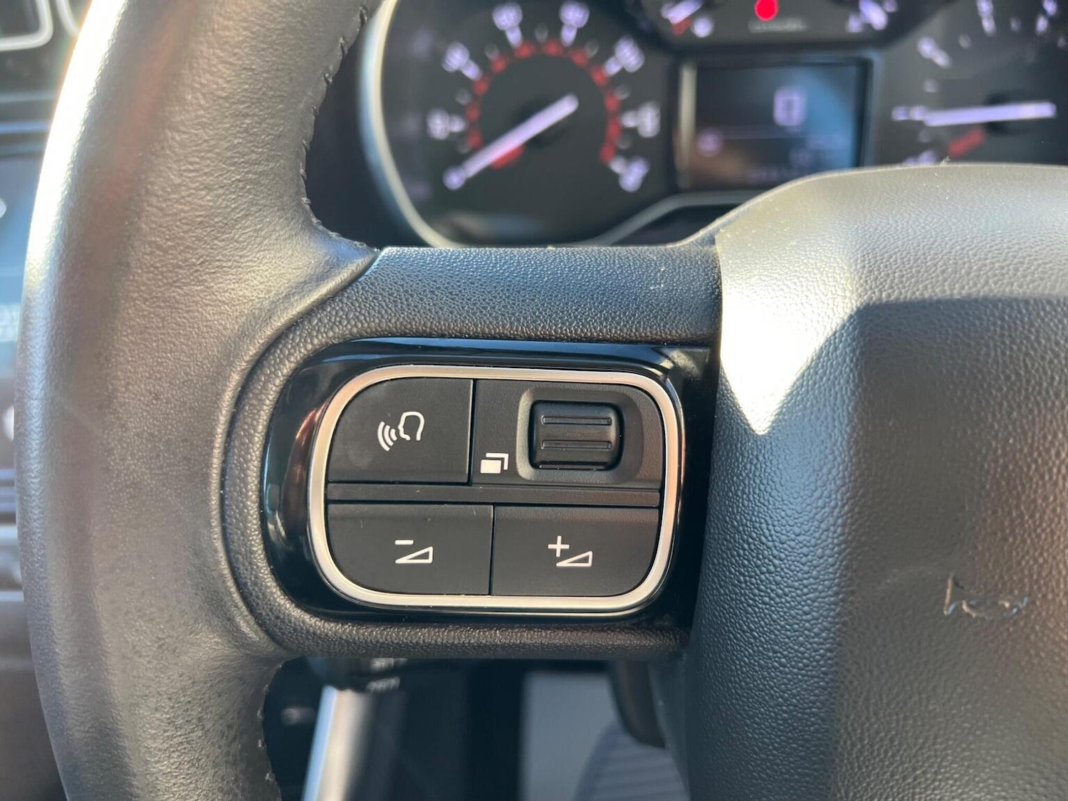 Used Citroen C3 Aircross 2022 for sale - 76643348: Photo 12