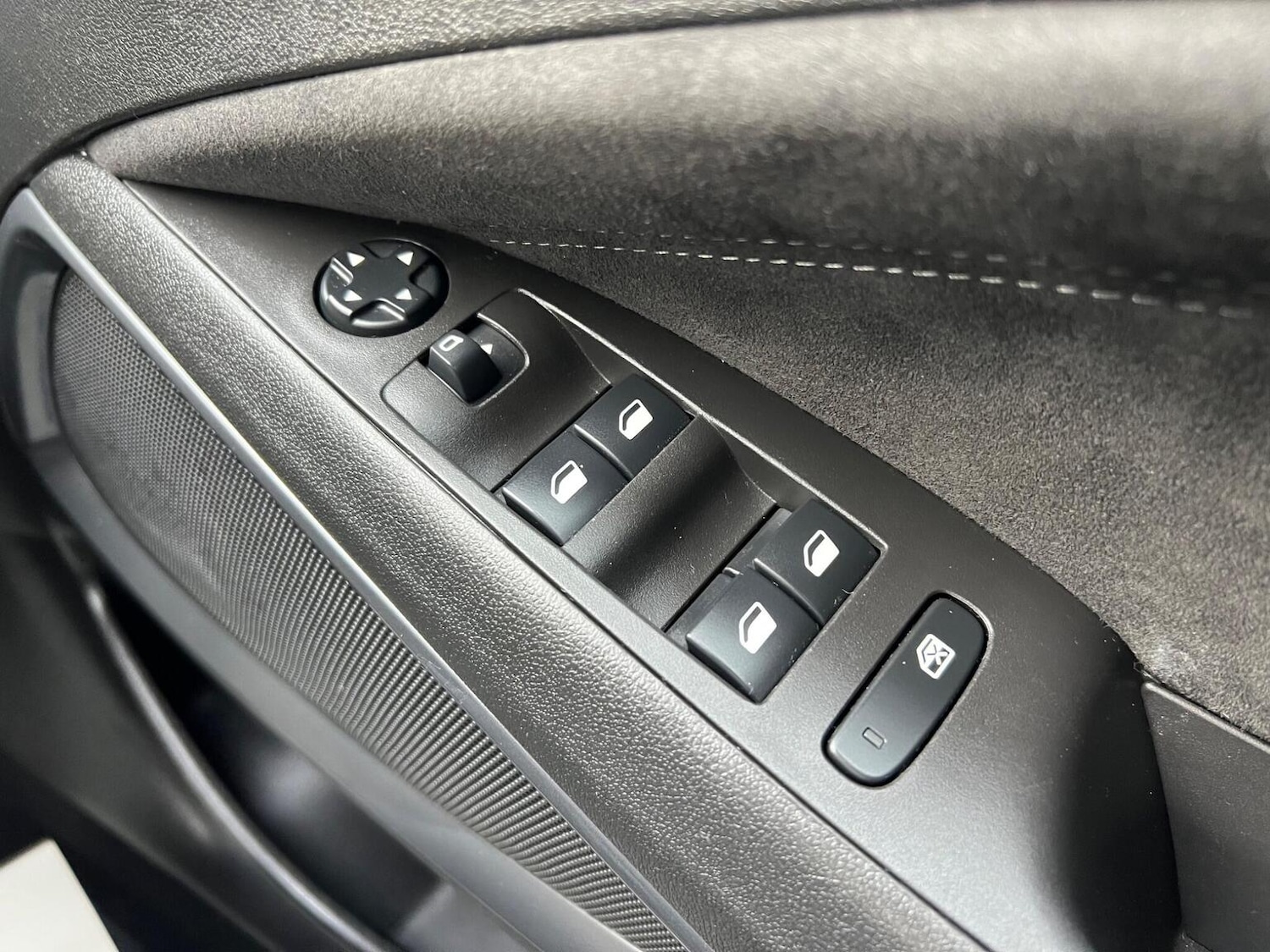 Used Vauxhall Crossland 2022 for sale - 76725728: Photo 20