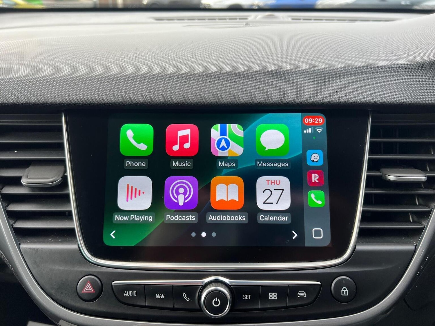 Used Vauxhall Crossland 2022 for sale - 76725728: Photo 9