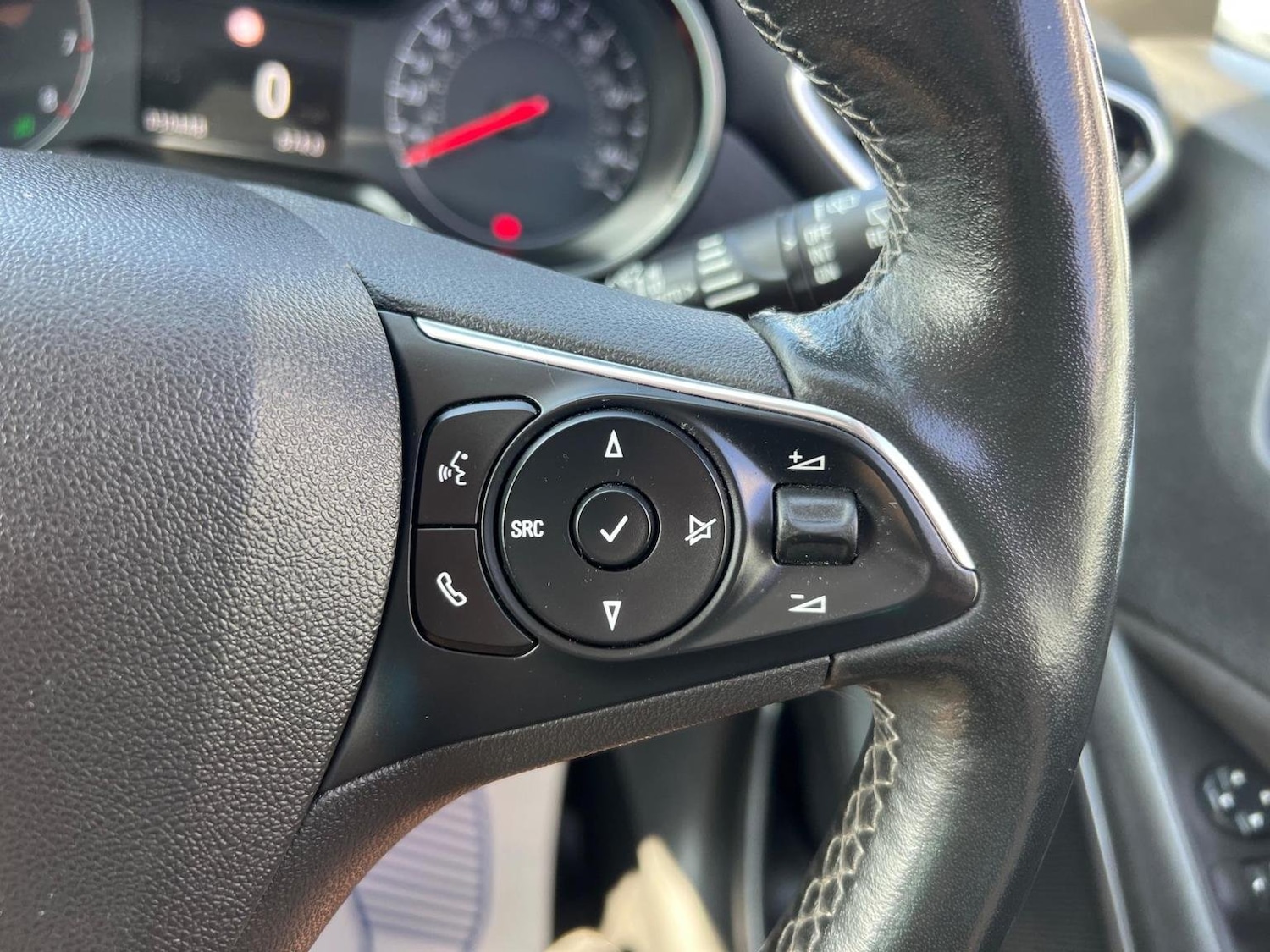 Used Vauxhall Crossland 2022 for sale - 76884919: Photo 18