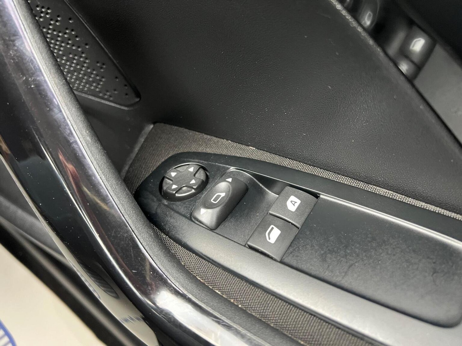 Used Peugeot 208 2016 for sale - 76149255: Photo 11