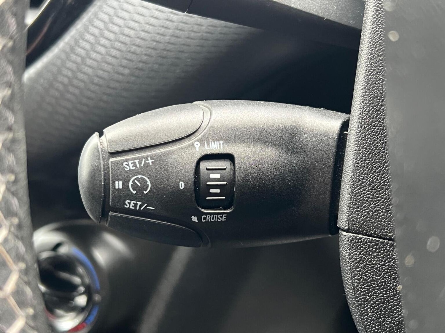 Used Peugeot 208 2016 for sale - 76149255: Photo 16