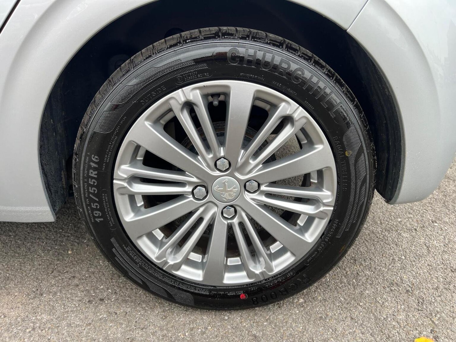 Used Peugeot 208 2016 for sale - 76149255: Photo 23