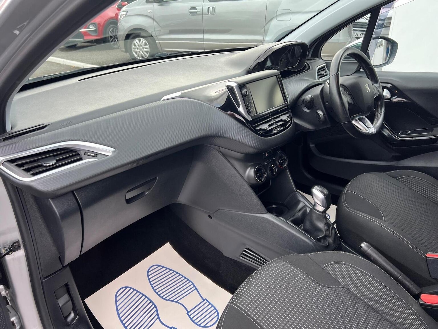 Used Peugeot 208 2016 for sale - 76149255: Photo 24