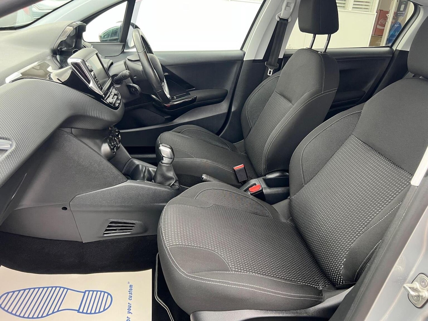 Used Peugeot 208 2016 for sale - 76149255: Photo 25