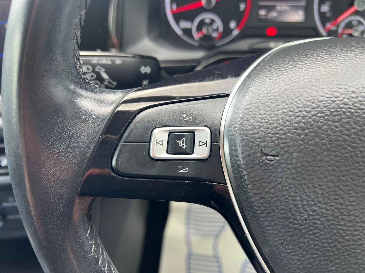 Used Volkswagen Polo 2018 for sale - 76793578: Photo 15