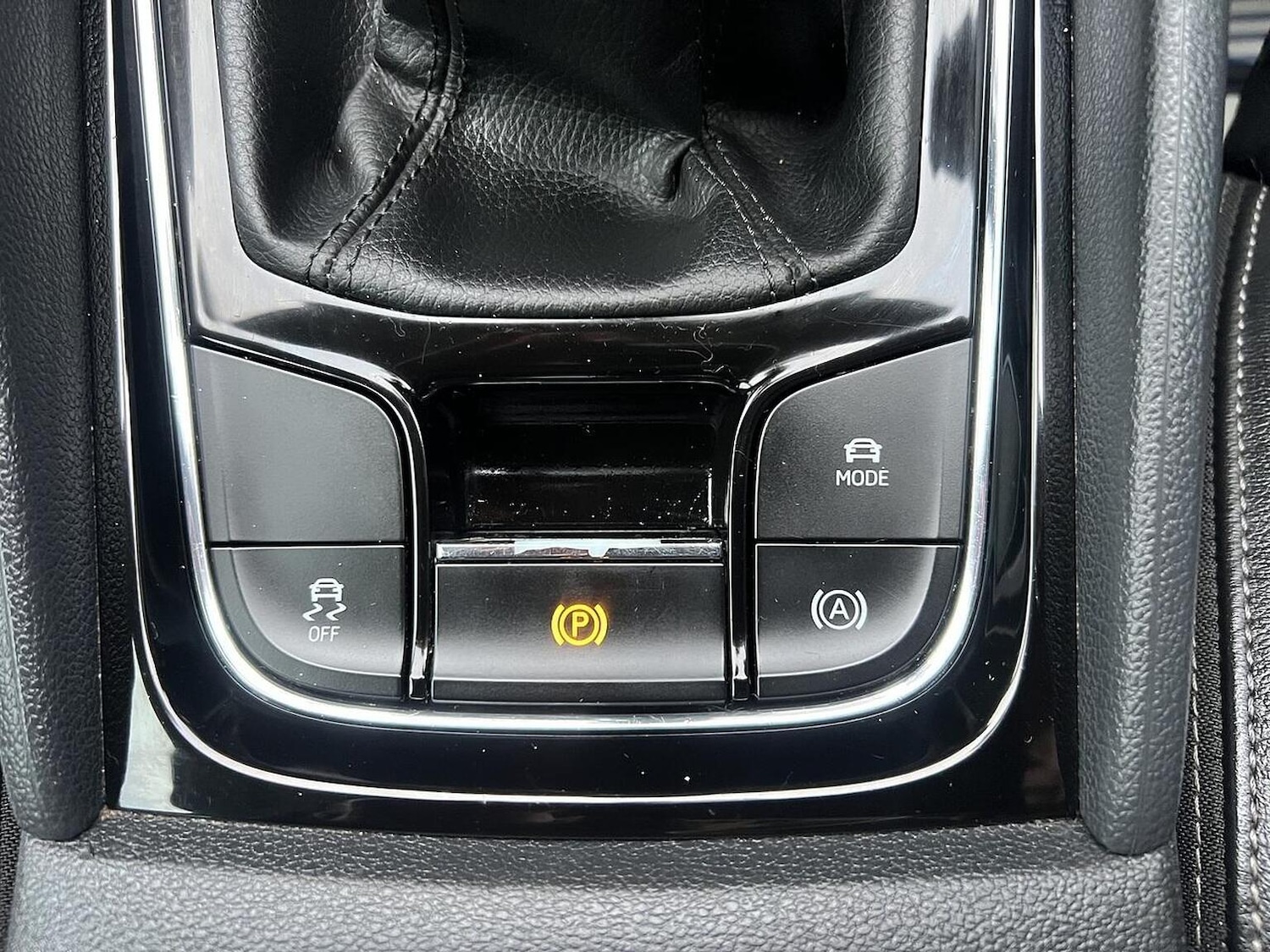 Used Skoda Karoq 2021 for sale - 77289146: Photo 13