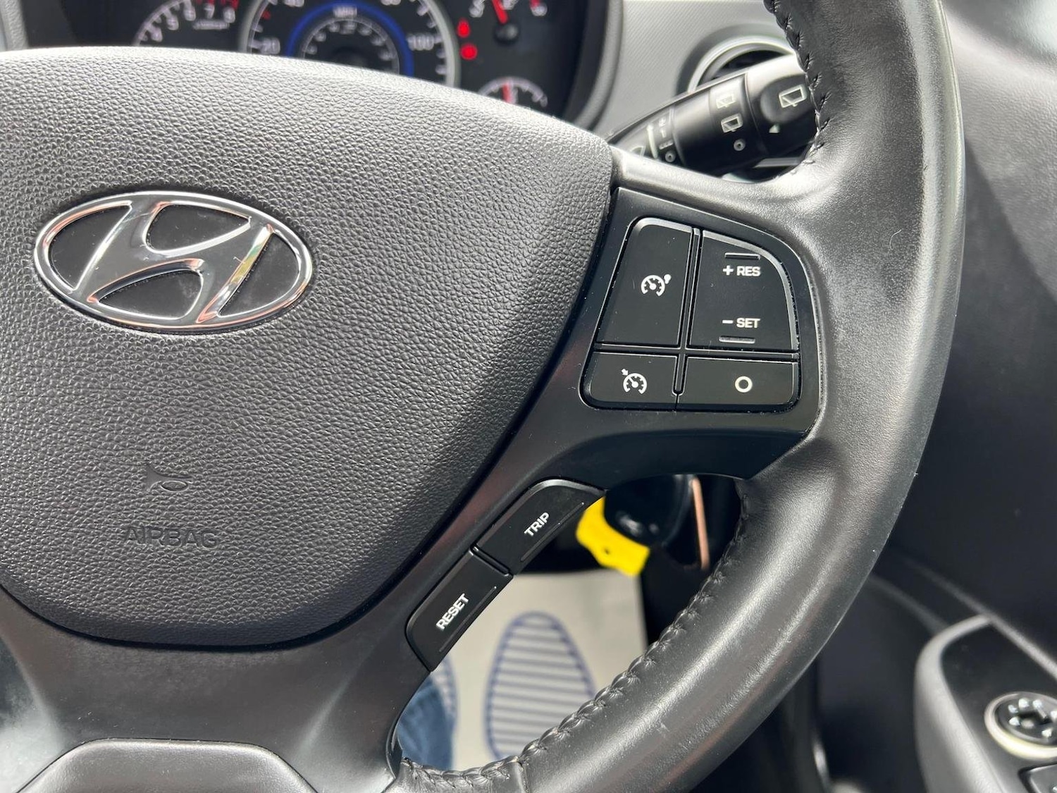 Used Hyundai i10 2018 for sale - 76769209: Photo 12