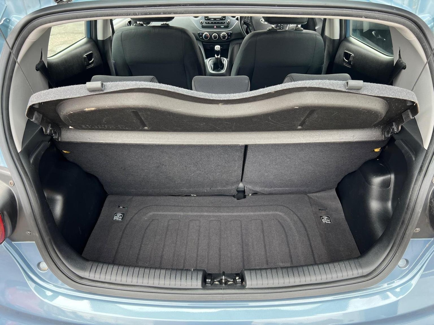 Used Hyundai i10 2018 for sale - 76769209: Photo 17