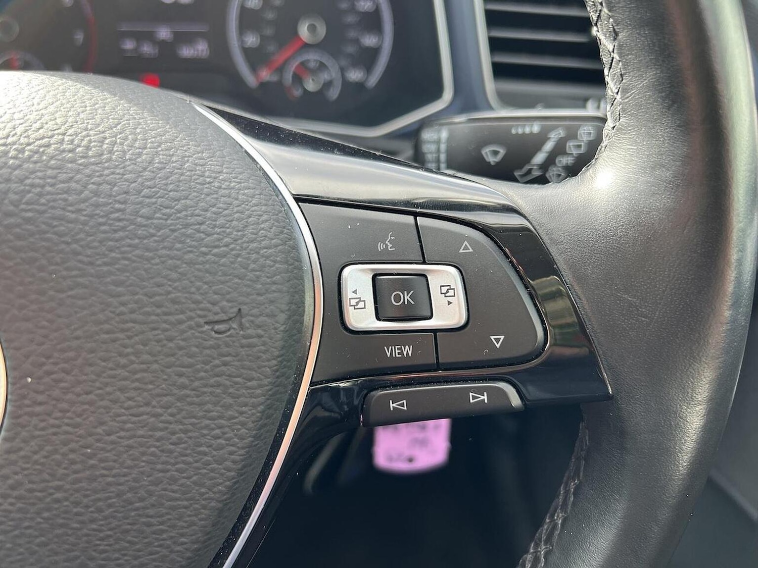 Used Volkswagen T-Roc 2021 for sale - 77395244: Photo 11