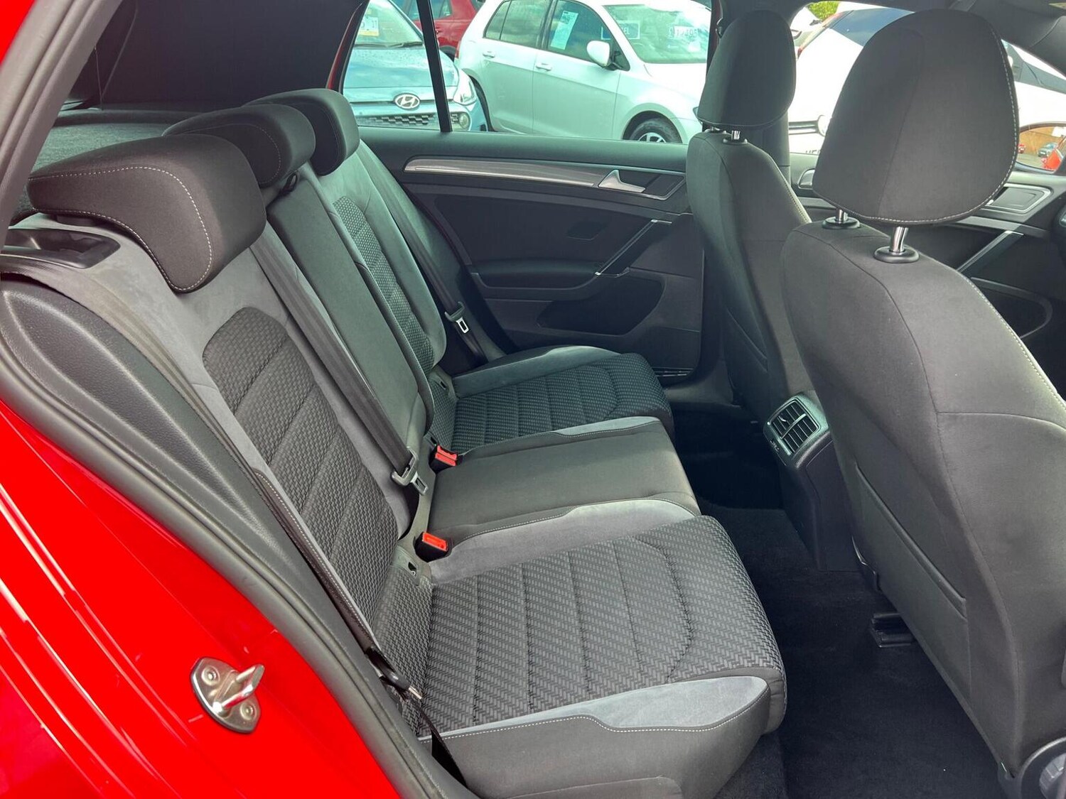 Used Volkswagen Golf 2019 for sale - 76319434: Photo 24