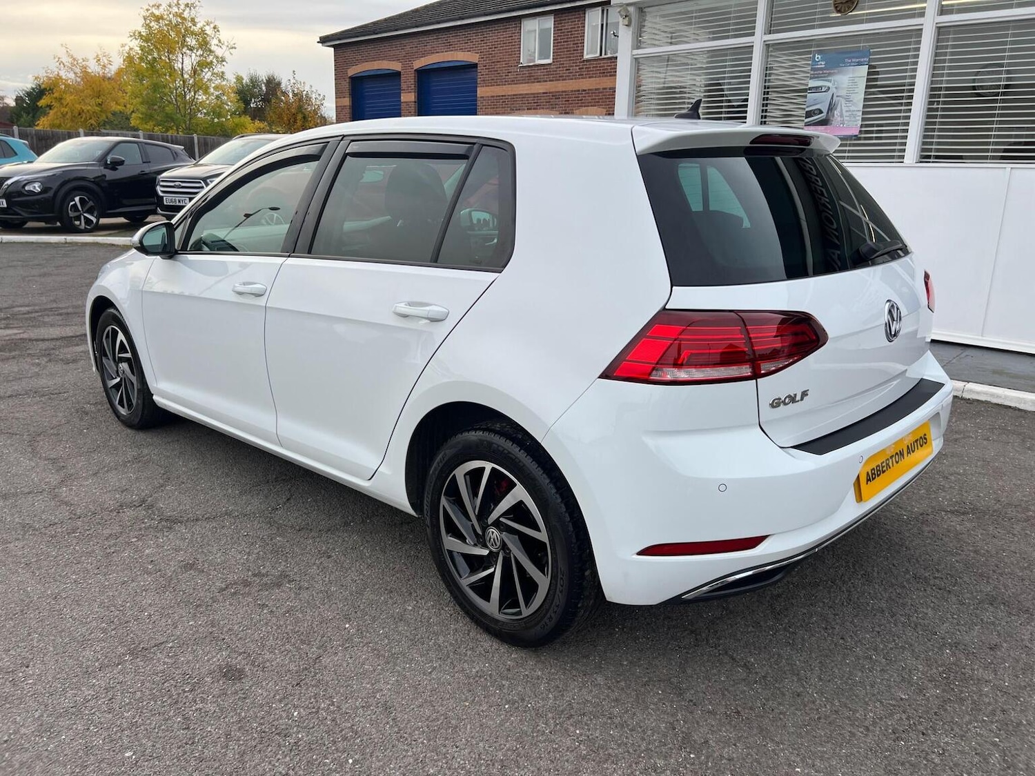 Used Volkswagen Golf 2019 for sale - 76497565: Photo 6