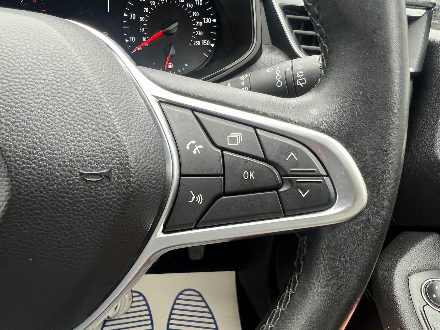 Used Renault Clio 2022 for sale - 76793584: Photo 13