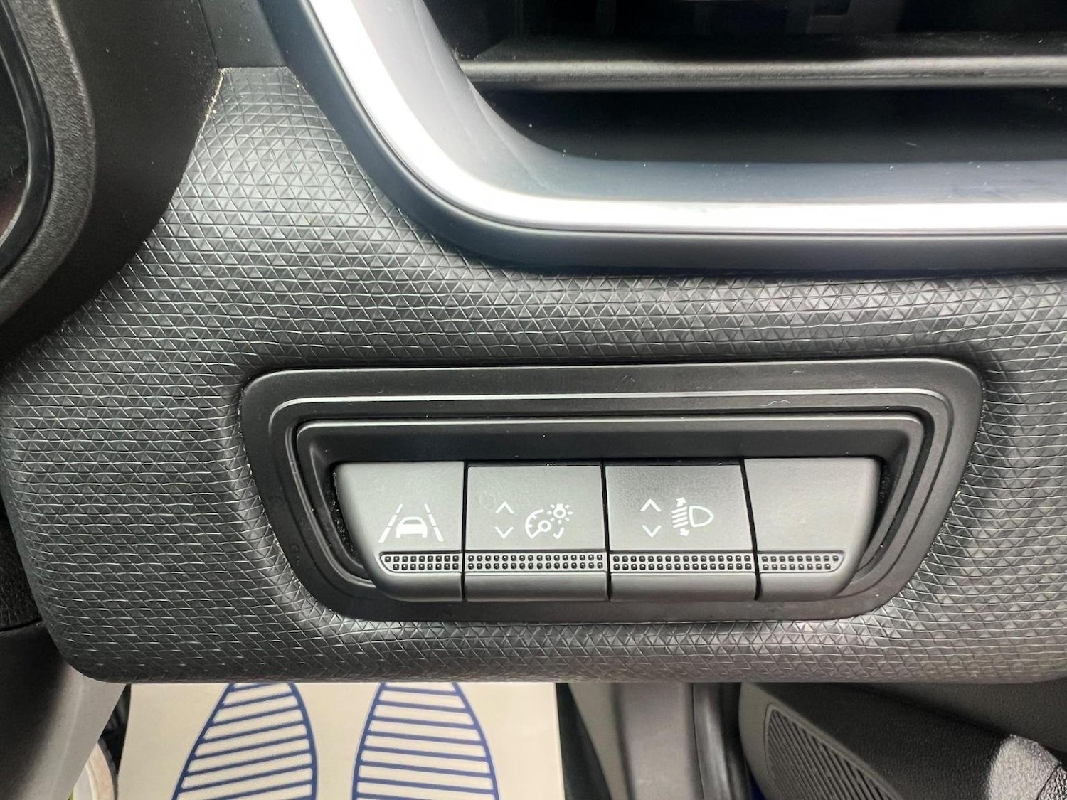 Used Renault Clio 2022 for sale - 76793584: Photo 17