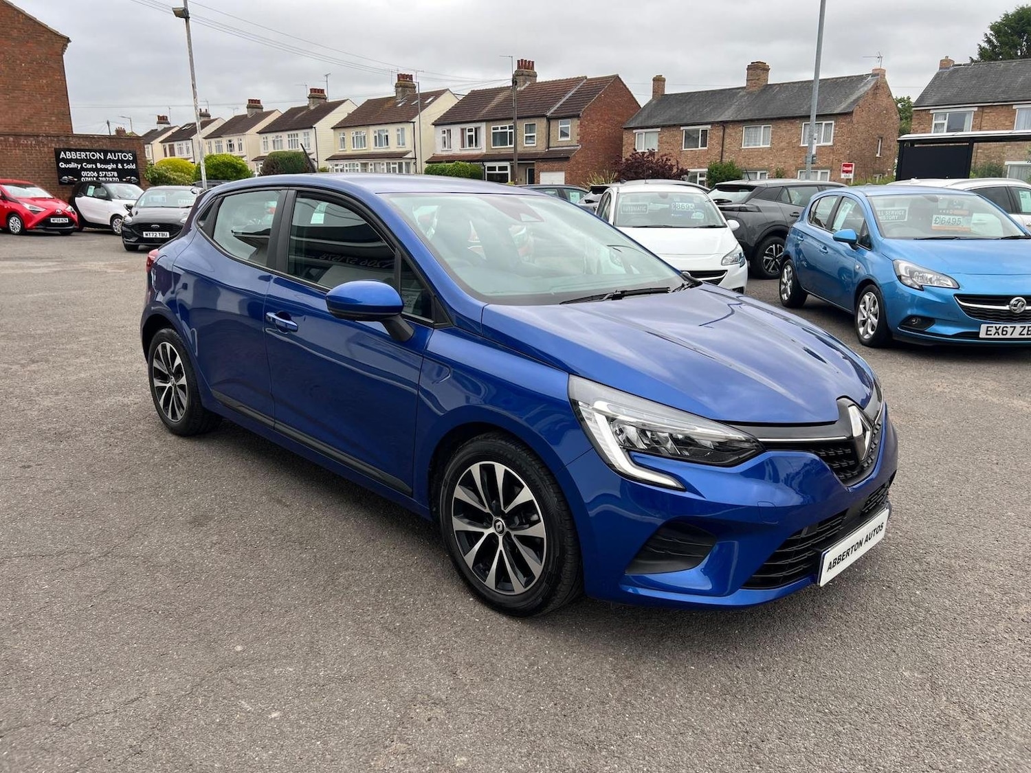 Used Renault Clio 2022 for sale - 76793584: Photo 3