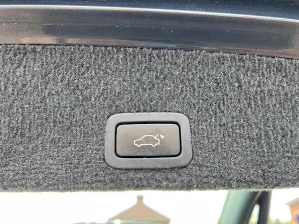 Used Volvo XC60 2014 for sale - 76149247: Photo 19