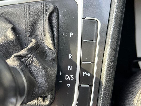 Used Volkswagen Golf 2019 for sale - 76149302: Photo 16