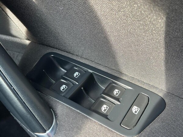 Used Volkswagen Golf 2019 for sale - 76149302: Photo 18