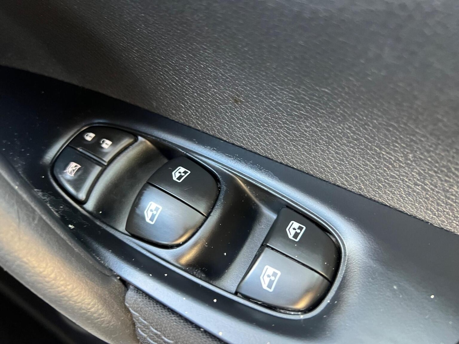 Used Nissan Qashqai 2018 for sale - 76347118: Photo 15