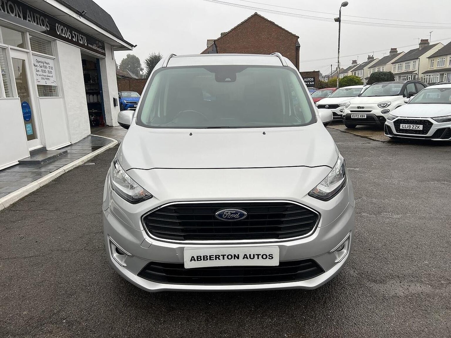 Used Ford Grand Tourneo Connect 2020 for sale - 77453378: Photo 2