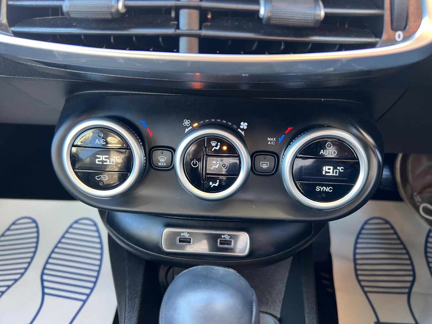 Used Fiat 500X 2022 for sale - 76785050: Photo 9