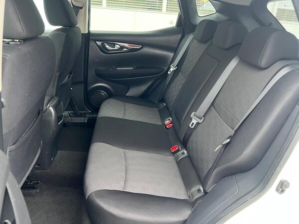 Used Nissan Qashqai 2016 for sale - 76237123: Photo 24